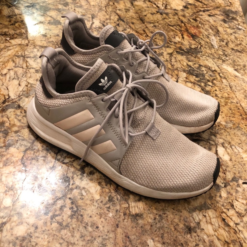 Adidas tennis shoes
